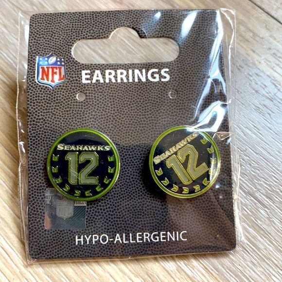 NFL earrings Seattle Seahawks 12 man the fans post - Picture 4 of 4